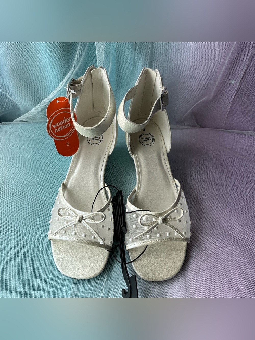 Wonder Nation Confort Socks White Dress Shoes 2 Inches Heels- Girls Size 5